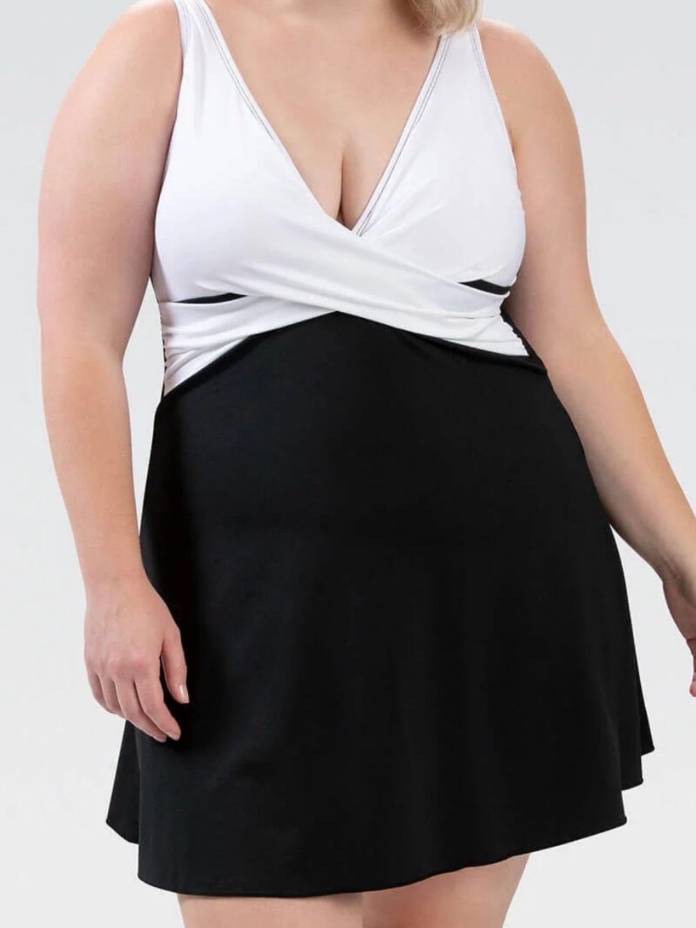Aquashape Women’s Wrap Front Swim Dress Swimsuit size 16